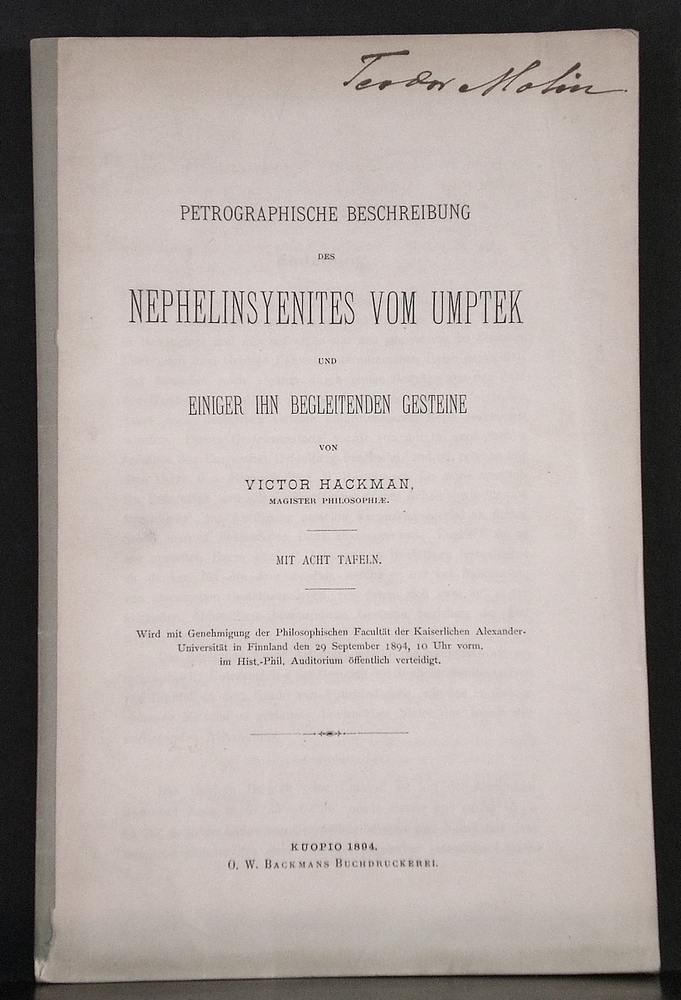 Petrographische Beschreibung des Nephelinsyenites vom Umptek und einiger ihn begleitenden Gesteine von Victor Hackman (1894)