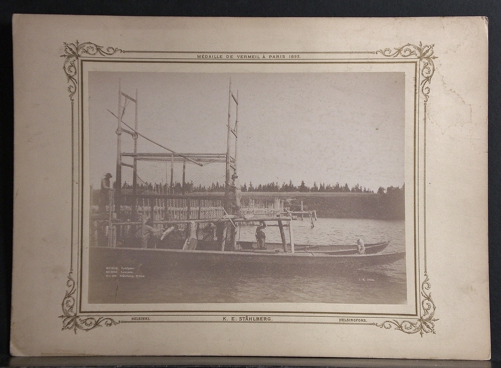 Inha, I.K. - Ståhlberg, K.E.: Valokuva, fotografi. Muhos. Lohipato