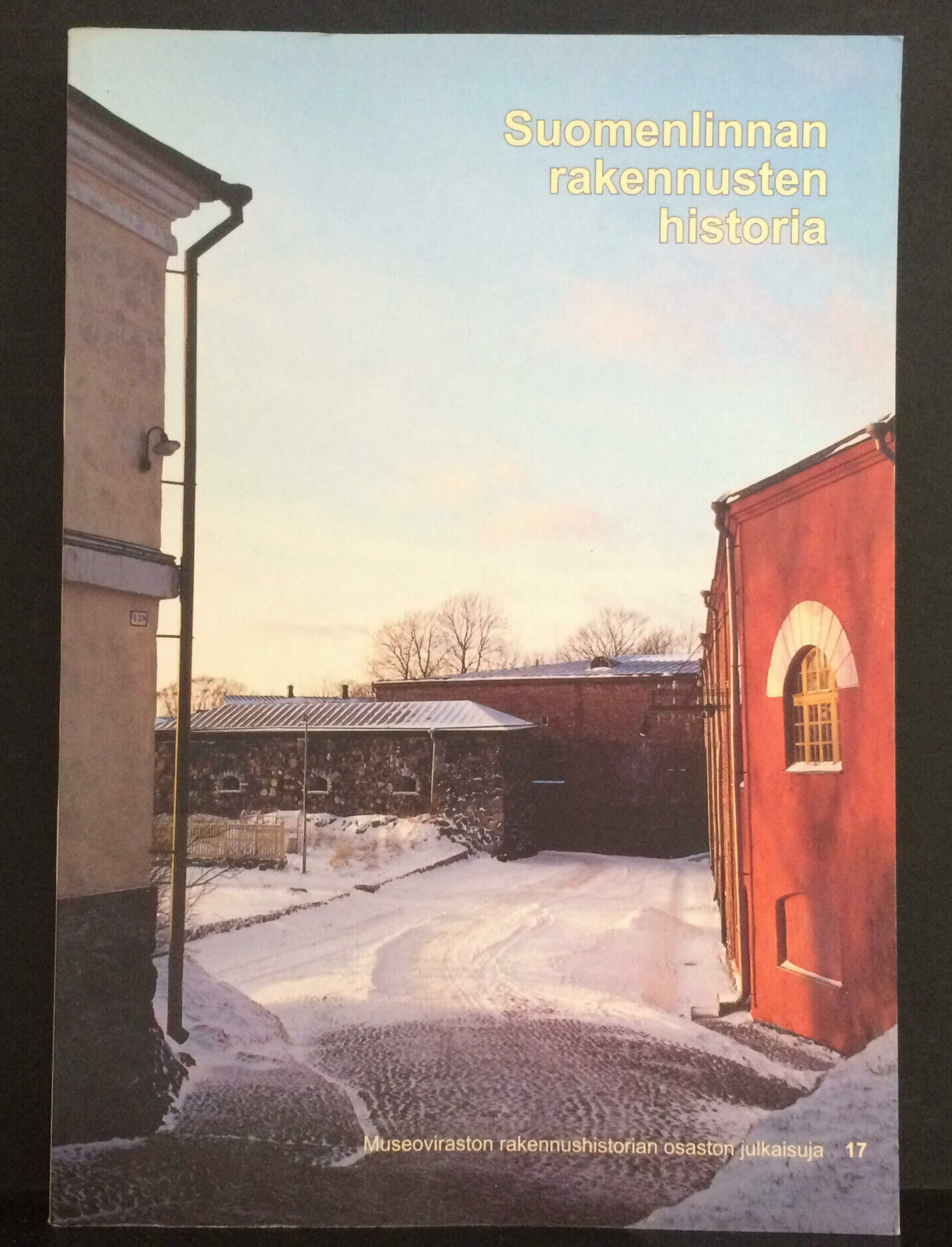 Suomenlinnan rakennusten historia