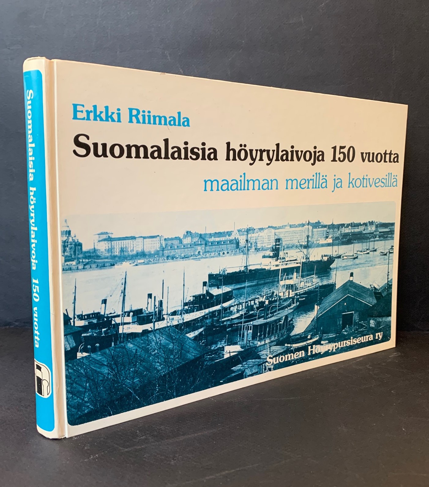 Suomalaisia höyrylaivoja 150 vuotta maailman merillä ja kotivesillä1833-1983