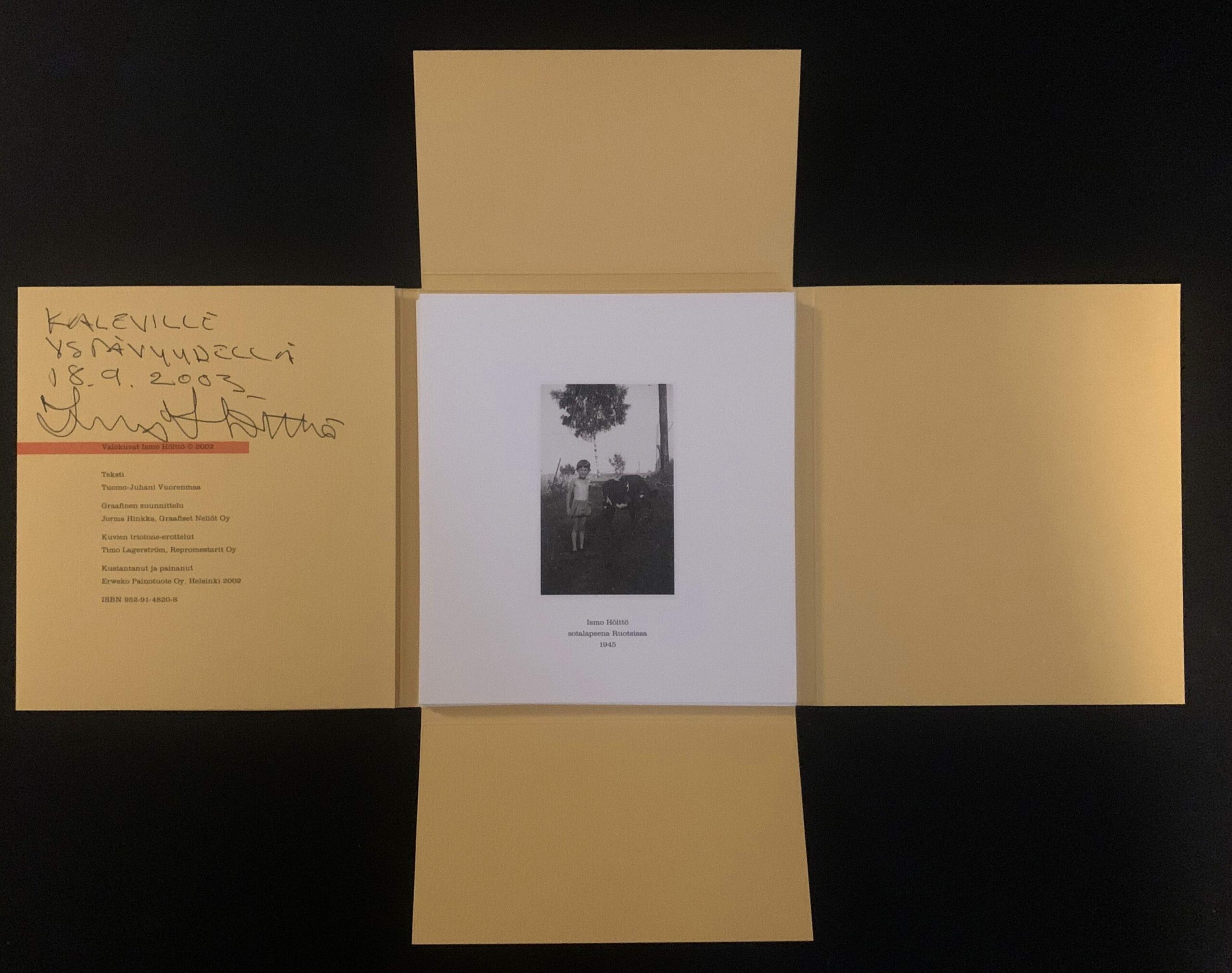 ISMO HÖLTTÖ Pieniä ihmisiä (with Hölttö's dedication)